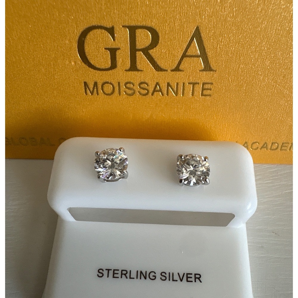 Moissanite Stud Earrings 1.57ct D VVS1 Round 6mm Sterling Silver SE07244-H - Picture 2 of 6